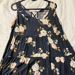 Torrid Floral Sleeveless Top - Black and Cream